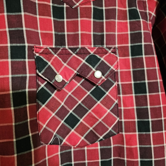 Men's XXL Wrangler Short Sleeve Button Up - Picture 2 of 3